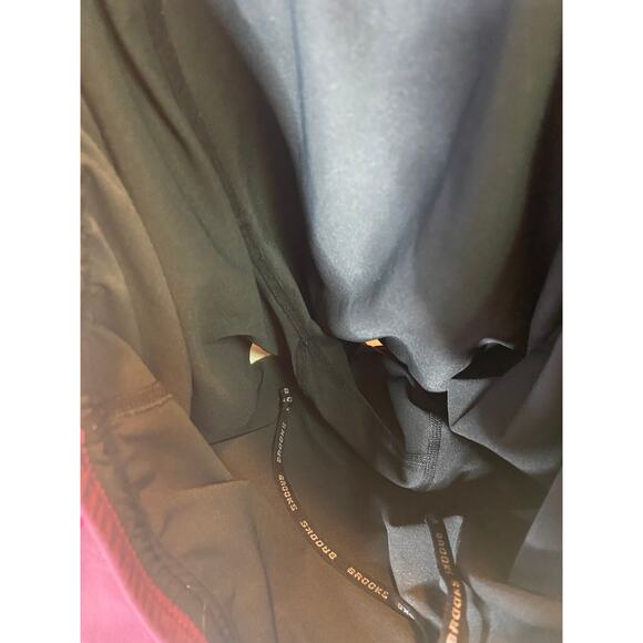 Brooks Equilibrium Technology Skort Size Large - Picture 9 of 9